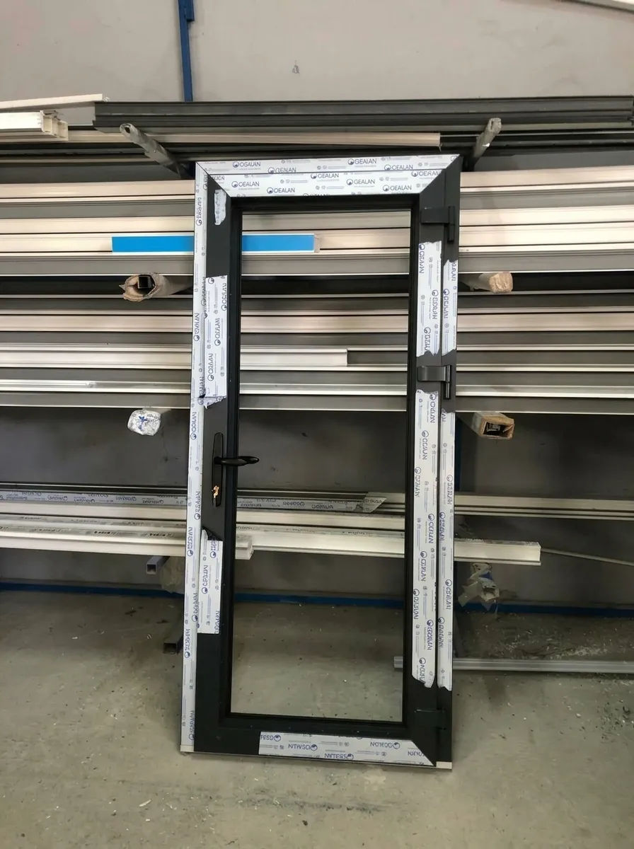 Zamena stare stolarije novim PVC prozorom